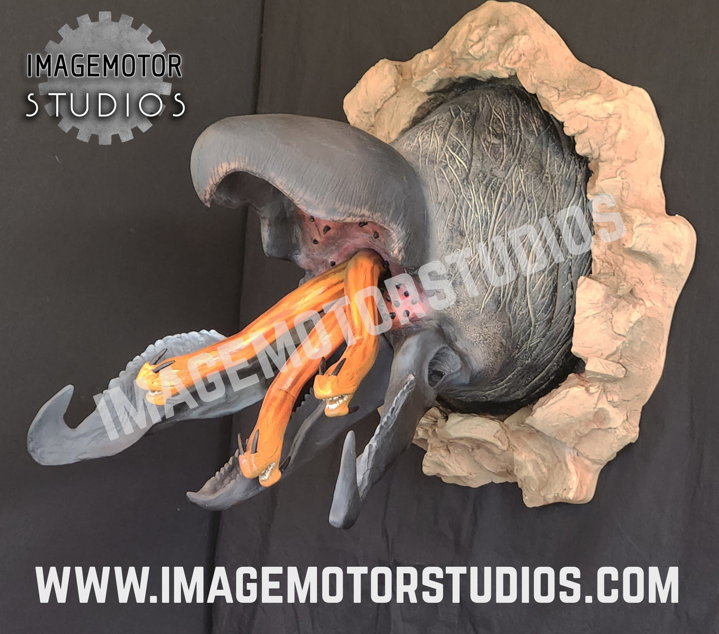 Tremors wall hanging or table top Graboid sculpture prop