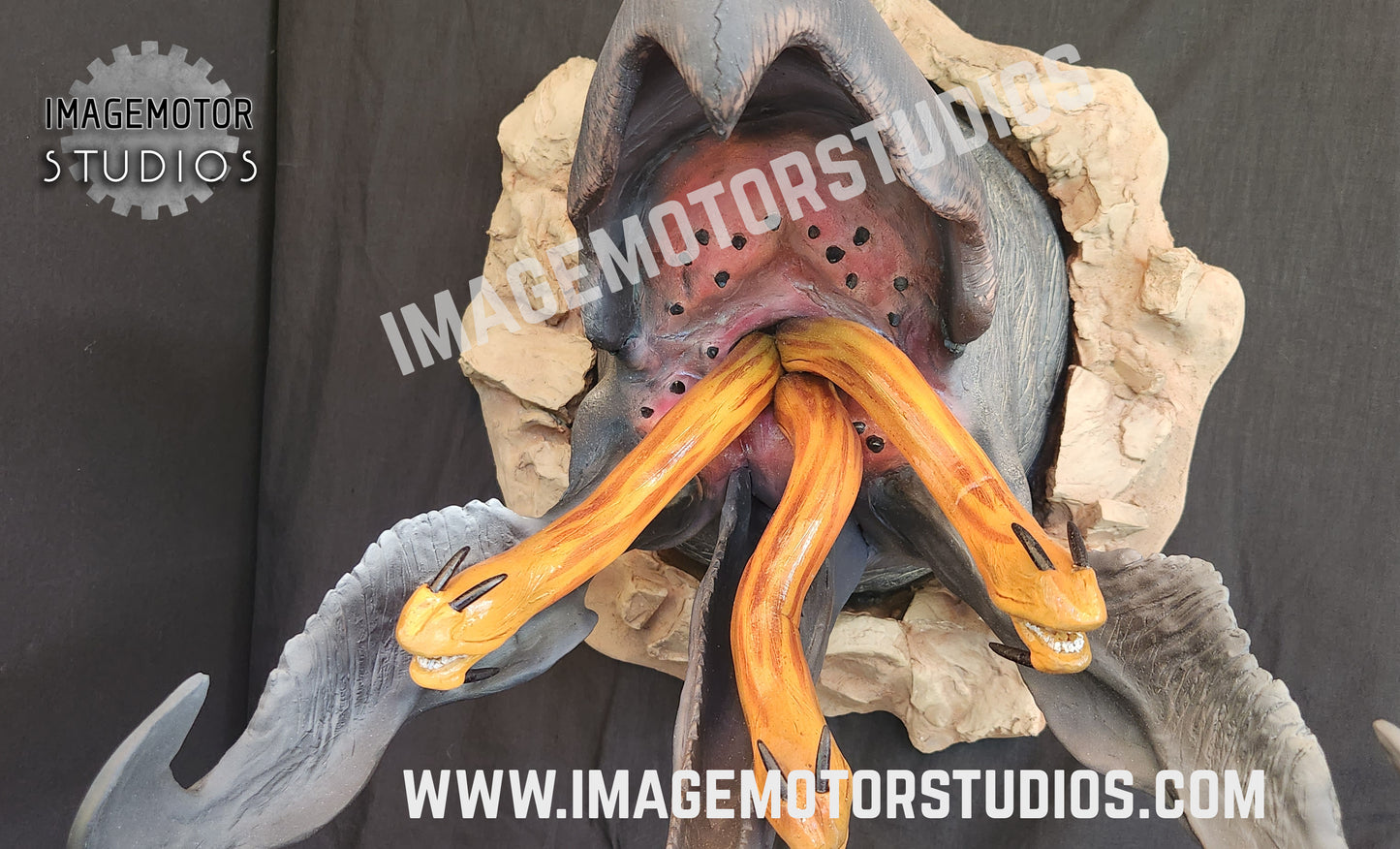 Tremors wall hanging or table top Graboid sculpture prop